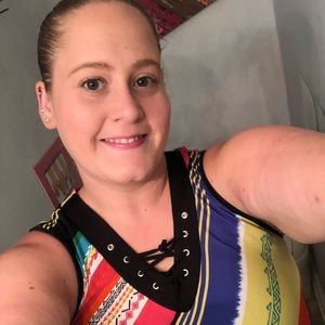 Meet your Posher, Adrienne